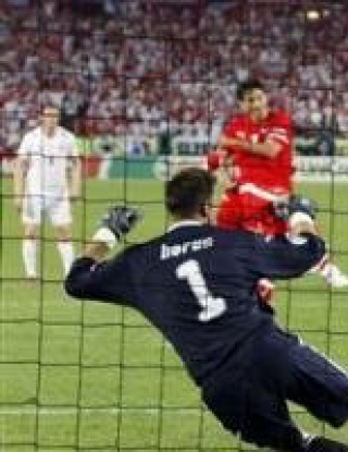 Австрия измъкна равен след дузпа в последната минута