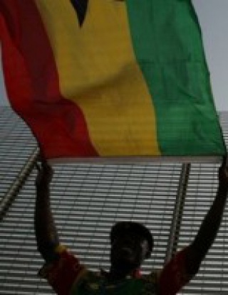 Четирима запалянковци загинаха на мач в Гана