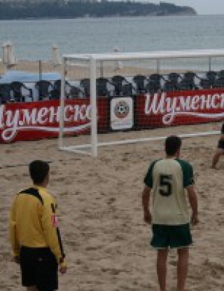 \"Еврофутбол\" дава 10 000 лв в турнир по плажен футбол