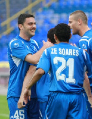 \"Синя\" радост: Левски тресна ФК Баку и влезе в групите на Лига Европа