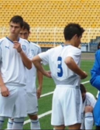 Лидерът в \"А\" юношеска група завърши 0:0 с Черно море
