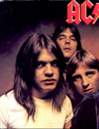 AC/DC измести финала за Купата на България
