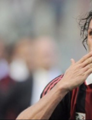 Шок на Ботуша! Милан връща Малдини до края на сезона, за да атакува Скудетото