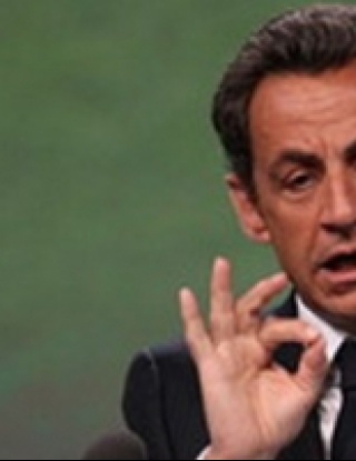 Никола Саркози свиква спешна среща на правителството след провала на Франция на Мондиала