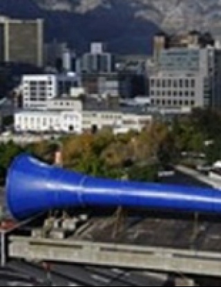 Кметството на Кейп Таун забрани да се сложи 37-метрова вувузела в града 