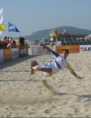 Шампионатът по плажен футбол стартира през уикенда 