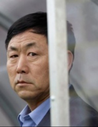 Треньорът на Северна Корея отива в трудов лагер, изключват го от компартията