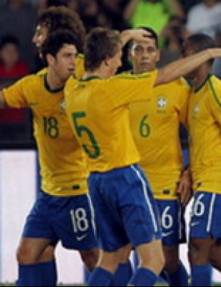 Бразилия без Пато и Рафаел да Силва срещу \"гаучосите\"