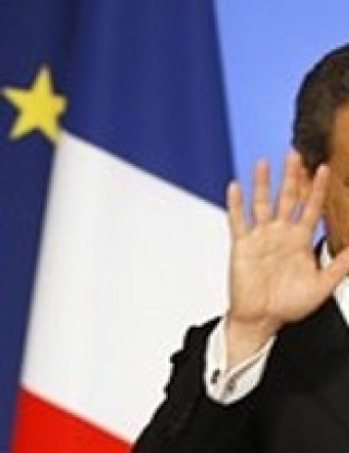 Саркози подкрепи Катар за домакинството на Модиал 2022