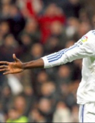 Адебайор влезе в историята на Реал Мадрид, нападателят заби гол номер 5000 за \"белия балет\"