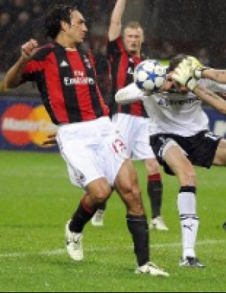 Тотнъм излъга Милан в мач изпълнен с грубости и контузии (видео)