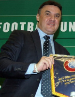 Официално: Избраха Боби Михайлов за член на Изпълкома на УЕФА!