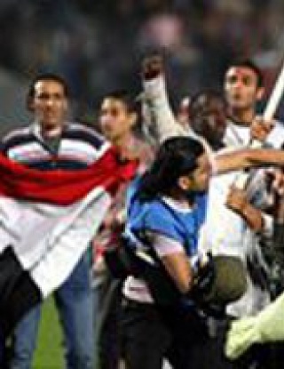Египет се извини на Тунис за бесните фенове (видео)