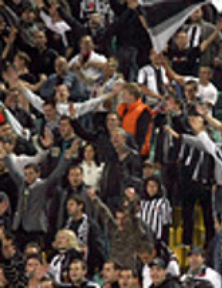 Векта излъга "смърфовете" в юношеското първенство