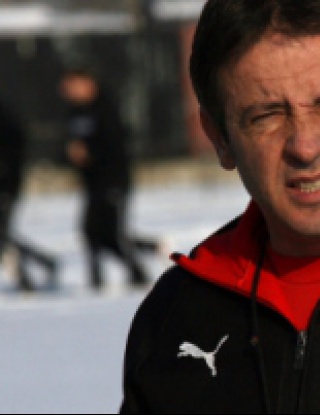 Треньорът на Локо София се закани: Ще бием ЦСКА