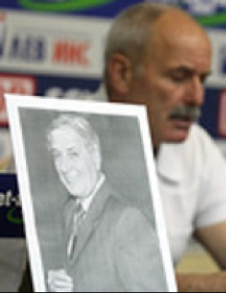 Бончо Дунев отдаде почит на легендата Ричард Груев