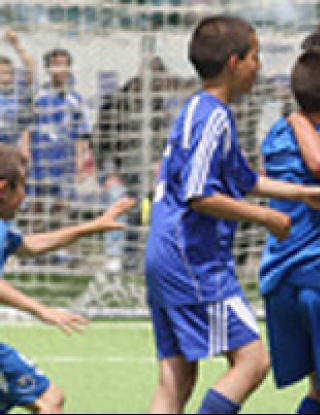 Млади футболни таланти започнаха съревнованието за купа "Ангел Атанасов"
