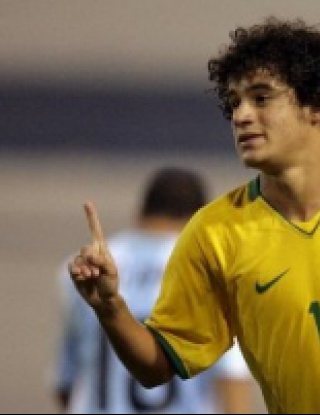 В Серия "А" имат право на по 2 играчи извън ЕС