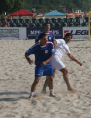 Златни пясъци домакин на финалния кръг на ДП по плажен футбол