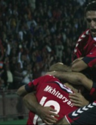 Армения мечтае за Евро 2012 след разгром над Македония