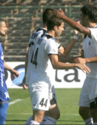 Славия удари ЦСКА на Армията, "червените" губят първото си място