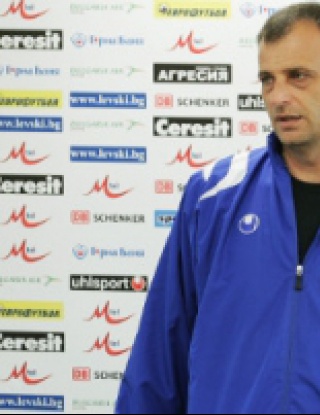 Бивш треньор на Левски ще спасява Ботев Враца