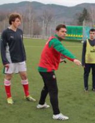 Утре юношеските национали играят контрола по между си