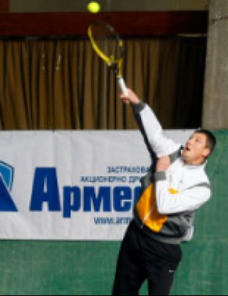 Борисов и Пенев загубиха полуфинала на "Труд Мастърс"