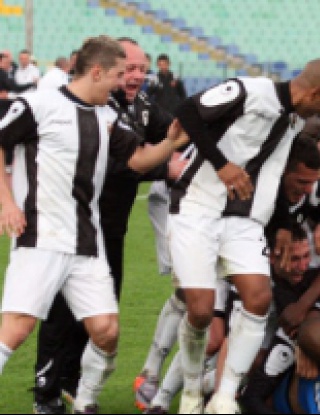 30 бона в Локо (Пд) за бой в дербито