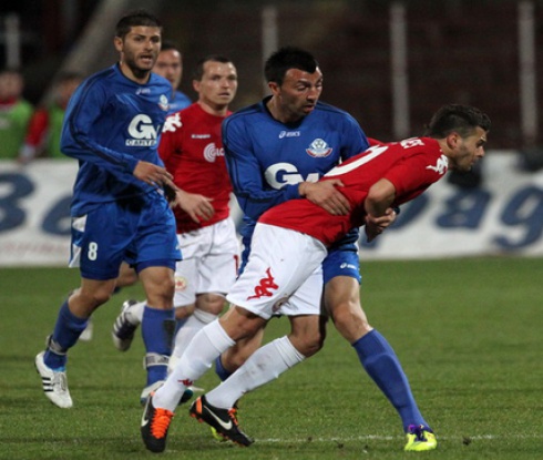 Монтана се раздели с треньора и звездата