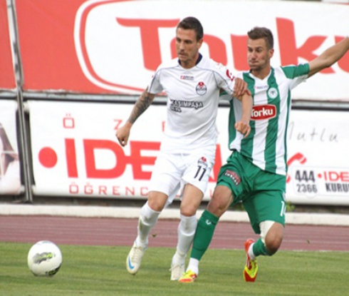 Касъмпаша се върна в елита след драма, Хичо отново герой