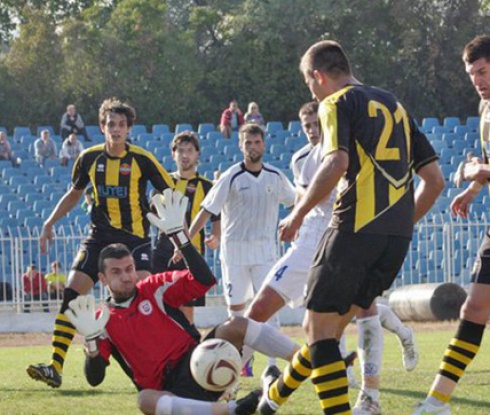 Ботев Пловдив спечели баража и се завърна в "А" група