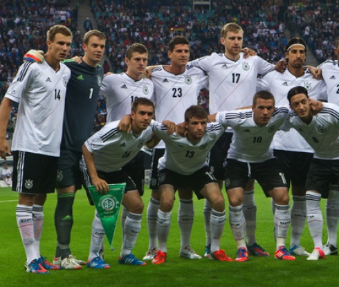 Ван Бастен: Германия ще триумфира на Евро 2012