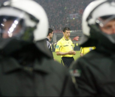 Волфганг Щарк ще ръководи втория мач на Полша