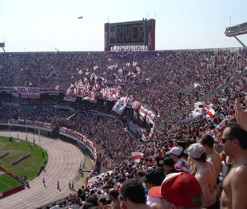 Футболен фен беше убит на стадион в Аржентина
