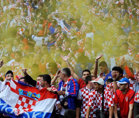 Хървати изгориха флаг на Европейския съюз