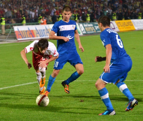 Левски спечели с 1:0 в Сливница