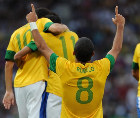 Бразилия на финал след класика (видео)