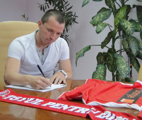 Галчев с картон при победа на Динамо