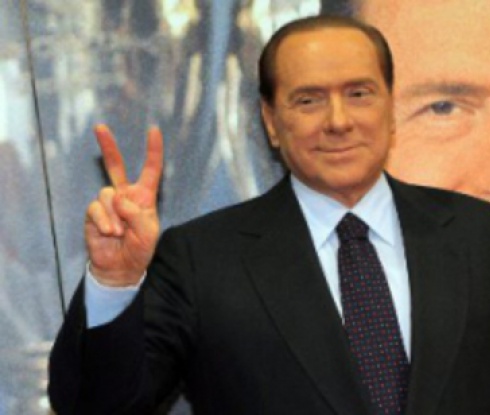 Осъдиха Берлускони на 4 години затвор