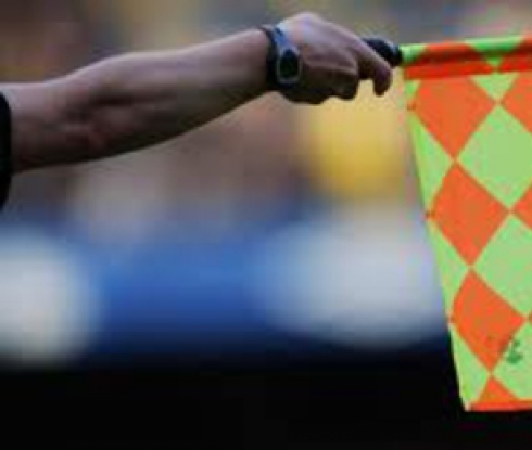 Рефер е в клинична смърт след побой от юноши