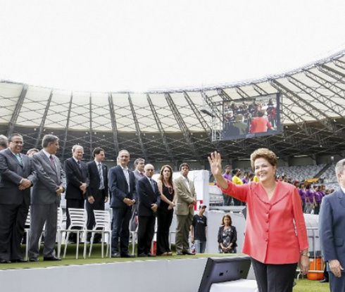 Дилма Русеф откри втори стадион за Moндиал 2014
