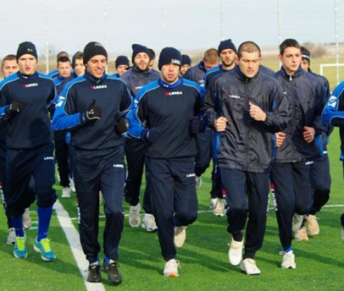 Черноморец стартира с 22 футболисти, две са новите попълнения
