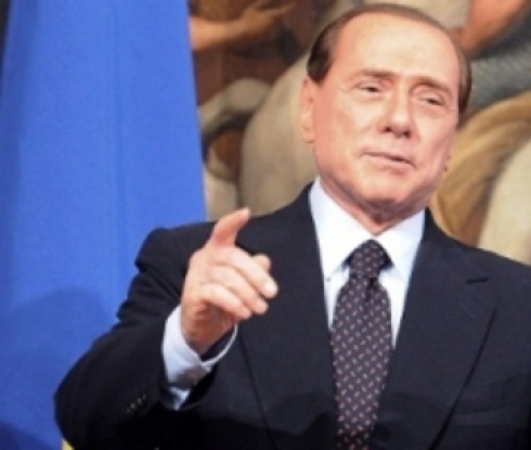 Берлускони маха Алегри в края на сезона
