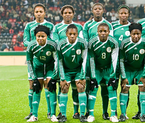 Франция скочи срещу забраната лесбийки да играят футбол в Нигерия