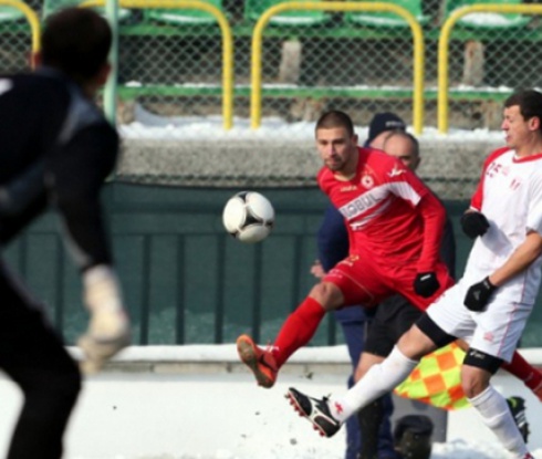 Наказаха Бандаловски за два мача