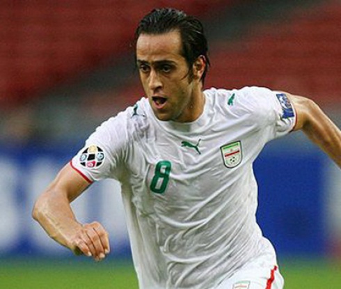 Легенда на иранския футбол окачи бутонките на пирона