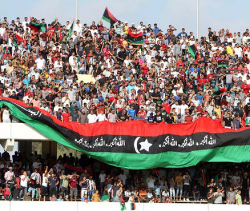 Футболът се завърна в Либия (снимки)