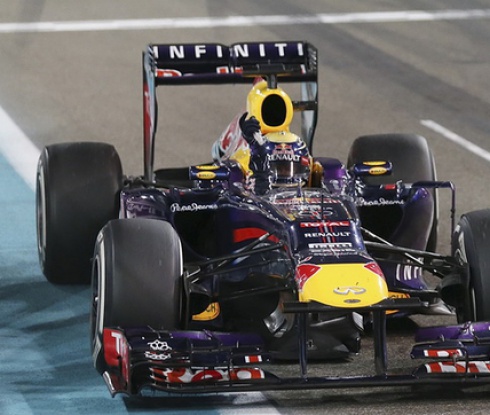 Фетел изравни рекорд на Шумахер с победа в Абу Даби