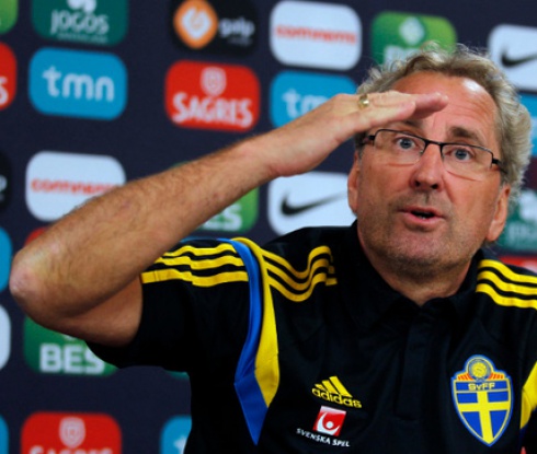 Ерик Хамрен остава начело на Швеция до 2016 г.